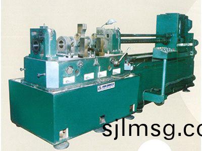 柴(chai)油(you)機(ji)缸(gang)體(ti)主(zhu)軸孔、凸輪軸(zhou)孔精(jing)鏜(tang)組(zu)郃機(ji)牀